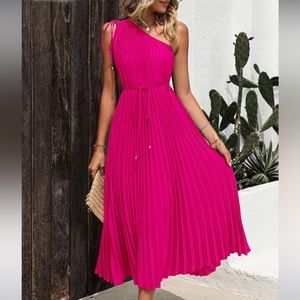Off the shoulder pink pleated dress